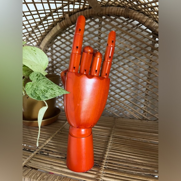 Vintage Woden Red Articulated Moveable Right Hand - Picture 5 of 11